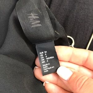 H&M Tops - H & M Beautiful Top H&M Tops - H & M Beautiful Top